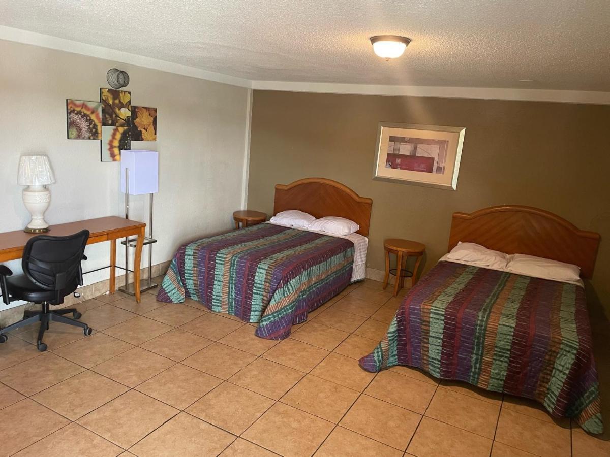 Budgetel Inn And Suites - Louisville Esterno foto