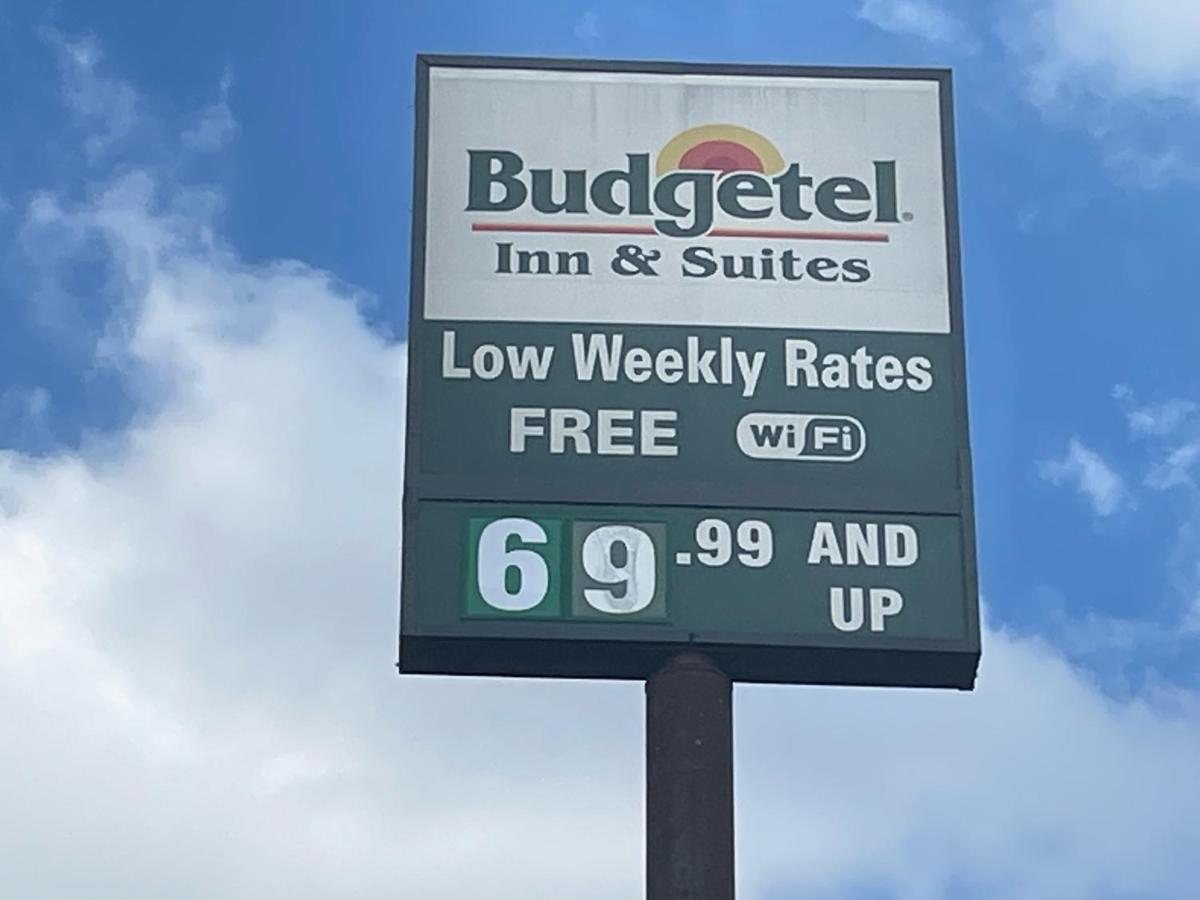 Budgetel Inn And Suites - Louisville Esterno foto